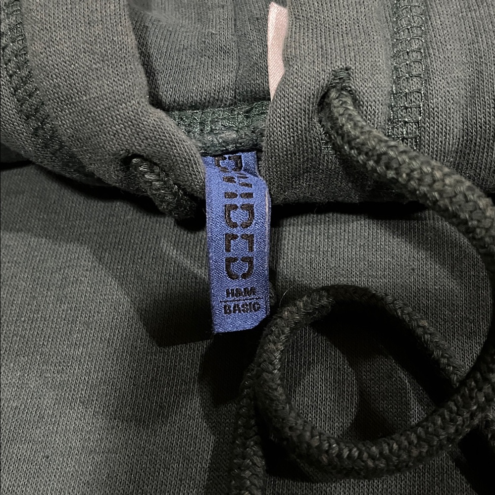 H&M Forest Green Men's Hoodie - Picture 3 of 4